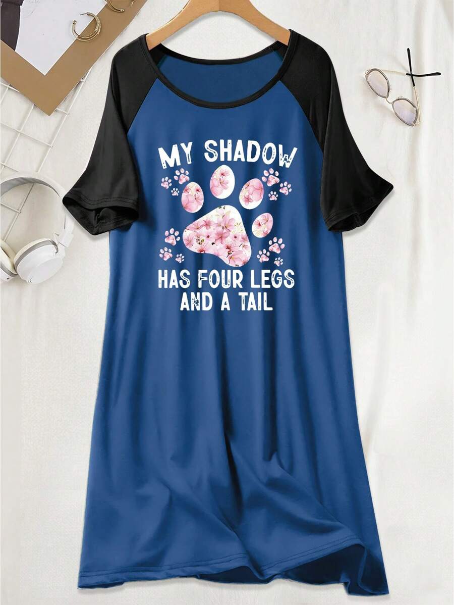 1 件大码女式休闲睡袍，花卉、爪印和字母图案印花短款插肩袖圆领 T 恤睡袍，Moo Moo 睡裙