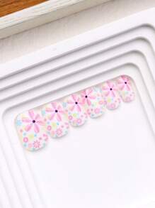 24 Pieces Children's False Nails Girls Simulation Nails Full Cover Short Acrylic False Nail Patches Set Suitable For Children's Little Girls Nail Art Decoration (Purple Flowers)