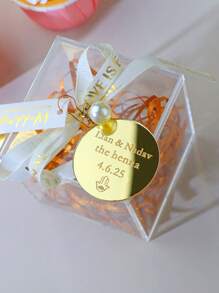 个性化雕刻亚克力海娜派对标签，婚礼姓名标签，纸杯蛋糕装饰圆形标签，适用于海娜日、母亲节、毕业典礼等场合。多功能、可调节、装饰性强、可重复使用、精致可爱、高品质、现代、色彩缤纷、舒适时尚、可定制、个性化、独特。是送给他的理想礼物，也是送给她的理想礼物，适合送给男友、女友、爸爸、妈妈、家人、朋友、儿子、女儿、办公室、茶室、学校、家庭、家居装饰、定制派对用品、圣诞装饰、乔迁之喜等场合。寓意永恒的爱。 - 彩色 - 查看 8