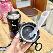 Tumbler grande da 20,29 once con cannuccia in acciaio inox 316, isolato, marchio Sanrio, tazza in stile personaggio Sanrio adatta per tutti i periodi dell'anno, ideale come regalo per la famiglia, resistente, per auto e attività all'aperto