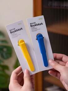 1PC Semn de carte de citire | Urmărire automată a paginii | Clip de marcaj inovator din silicon moale, portabil și elegant, minimalist, multifuncțional | Perfect pentru toate cărțile, cărțile de lucru, atlasele | Cadou ideal pentru colegii de clasă și cadou motivațional de învățare pentru copii.