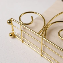 Elegante portavasos de hierro dorado con diseño ondulado - Perfecto para la decoración de la cocina y la mesa del comedor, adecuado para el hogar, el hotel, la cafetería y el hostal | Organizador multiusos para Halloween, Navidad, Pascua, Acción de Gracias