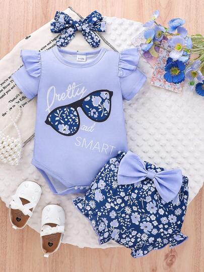 3 件装女婴字母和花卉印花连体衣、短袖和花卉印花短裤套装，舒适