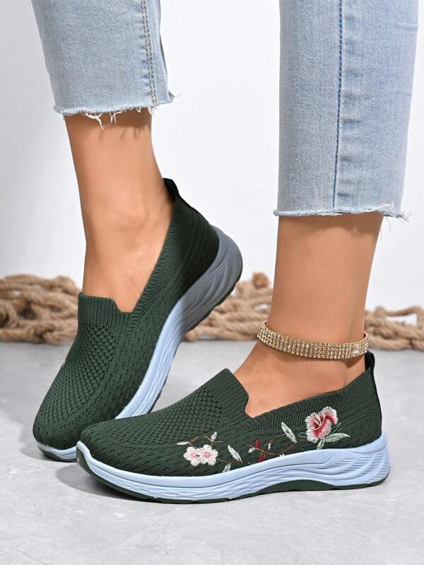 2025 Zapatos deportivos de gran tamaño, transpirables, versátiles, ligeros. Zapatillas de running cómodas, de suela blanda y moda para mujeres