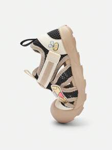 Balabala 男孩迪士尼戶外運動涼鞋-卡通設計、可調節錶帶、防滑橡膠鞋底的透氣網眼封閉腳趾夏季鞋-男孩和女孩輕便舒適的登山涼鞋 - 白黑色調 - 查看 6