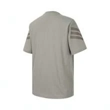 Adidas Camiseta de punto sin cuello de manga corta para hombres, modelo FI 3S REG, talla M, año 2025, código TJI8783