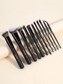 MAANGE 11pcs Professional Facial Makeup Brush Set With Paper Box ,2pcs Eyebrow Brush,2pcs Eyeliner Brush,Foundation Brush,Contour Brush,Blush Brush,Eyeshadow Brush,Nose Contour Brush ,Concealer Brush Makeup Brush With Soft Fiber For Powder,Liquid,Cream For Easy Carrying,Brush For Travel - 黑色 - 查看 2