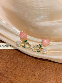 1 Paar elegante Tulpe Kunstperlen Mini-Ohrringe, vielseitige Mode Kunstperlen Ohrstecker, Geschenk für Partys