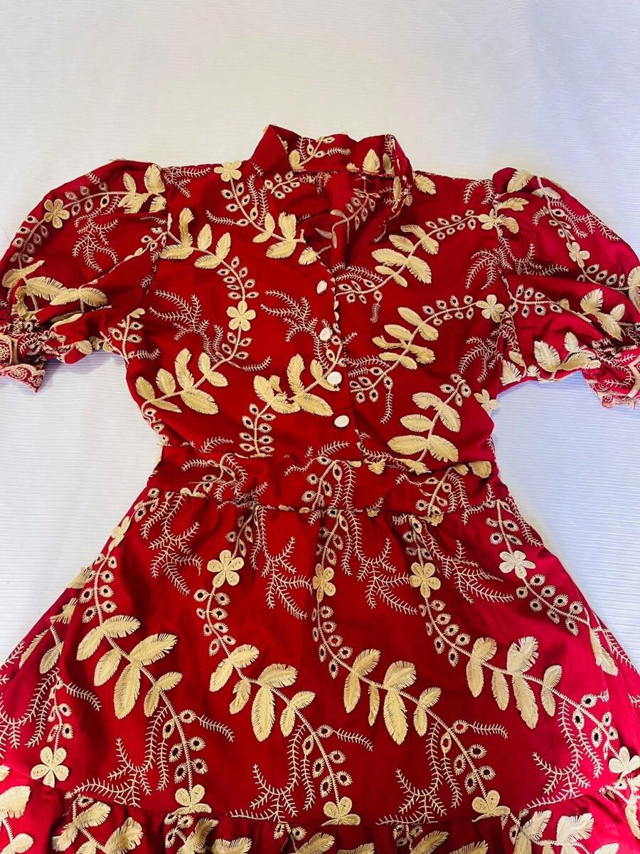 Women's Fashion Midi Dress In 3D Laise Fabric With Elastex On The Back And Button On The Front And Lining - 彩色 - 查看 1