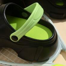 Miniso 飞天小女警英雄厚底时尚木屐凉鞋，设计独特，绿色（1 件） - 綠色 - 查看 4