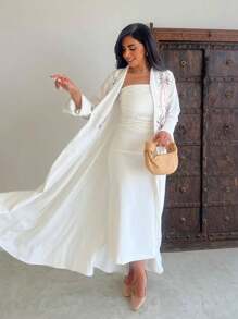 Elegant & Charming White Embroidered Long Abaya For Ladies, Suitable For Spring/Summer Events, Modest Kaftan