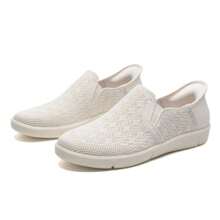 Skechers ACTIVE 系列女士缓冲透气休闲鞋，日常和旅行穿着，100426-OFWT - 乳白色 - 查看 3