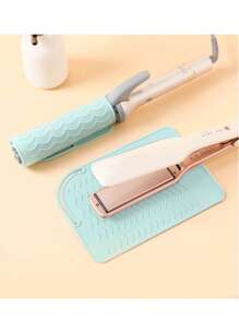 Estera resistente al calor de silicona para herramientas de peinado, funda protectora antideslizante portátil y almohadilla de descanso para rizadores, planchas alisadoras, varillas, evita daños en el mostrador, ideal para viajes y uso en salón doméstico, textura ondulada para un agarre seguro, fácil de transportar.