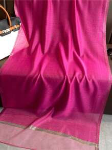 1 pieza Estilo coreano Pañuelo largo de satén de imitación de seda con lentejuelas doradas de marca de lujo para primavera y verano, unicolor, chal envolvente para mantener el calor y proteger el cuello, hijab, moda para la playa, femenino, nuevo complemento, adecuado para uso diario