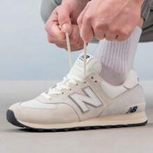 New Balance NB 574 Series Retro Running Shoes, Low-Top Casual Sports Shoes, Unisex - White - View 4