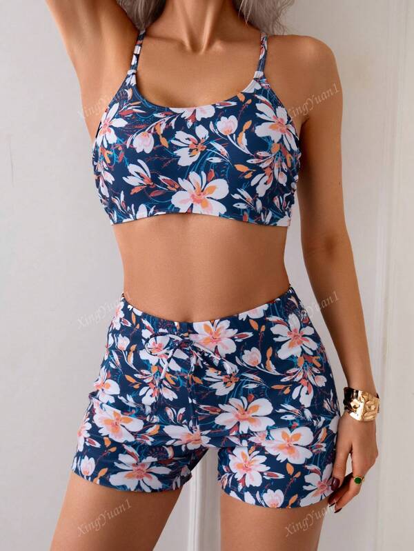 Set de 2 piezas de ropa deportiva de verano que incluye top tipo camiseta con estampado de flores y pantalón corto de cintura alta elástico