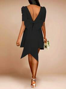 Vestido de línea A sin espalda con lazo en la espalda, elegante y elegante para bodas, fiestas, baby shower, graduación y novia. Vestido de fiesta de mini longitud con cuello cuadrado y mangas abullonadas.