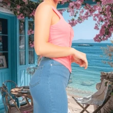 Blusa sin mangas fruncida asimétrica. Una blusa asimétrica de estilo imprescindible de punto en color sólido con escote redondo, corte sin mangas, detalle fruncido lateral y largo hasta la cintura, - Rosa - Ver 2