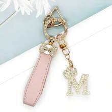 Zinc Alloy Butterfly Decor Car Key Chain With 26 Letter Charms - Personalized Key Chain, Practical And Fashionable