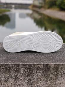 New Women White Lace-Up Leather Sneakers, Round Toe Low-Top Thick Sole Slip-On Shoes, Fashionable Breathable Anti-Slip Skateboarding Shoes For Students - Khaki - View 4