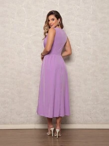 Elegant Women's Dress With Marked Waist - Sleeveless Discreet Neckline And Loose Skirt For Formal Or Casual Occasions - 紫丁香色 - 查看 5