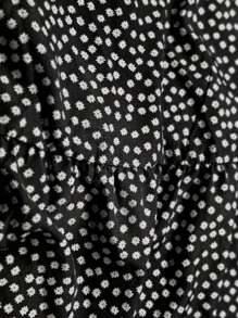 Elegant Temperament, Fashionable Bohemian Style, V-Neck Floral Print, Elastic Waistband, Ruffle Edge Long Sleeved Dress