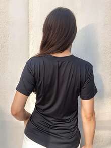 Blusa Casual de Manga Corta con Cuello Redondo para Mujer con Estampado Floral y Corazones en 3-D con Relieve y Detalles de Lazos en Textura Primavera / Verano - Negro - Ver 4