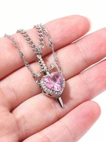 1 pièce, collier ras-de-cou couple épée de chasse en forme de cœur créatif. Pendentif cœur et épée. Couleurs or et argent. Bijoux romantiques pour la Saint-Valentin, le mariage. 2 accessoires de mode assortis