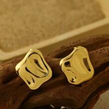 1 par de pendientes asimétricos cuadrados con textura martillada de acero inoxidable, adecuados para el uso diario o el transporte de moda de las mujeres