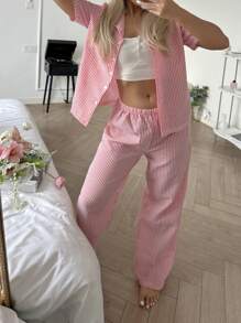 Nina Bonheur 2 件套女士休闲条纹泡泡布前开扣短袖上衣 + 松紧腰裤可爱睡衣套装 - 紅白色 - 查看 6