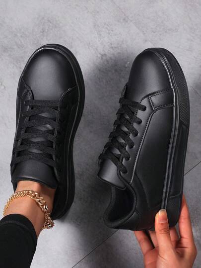 女士简约时尚纯色拼接线装饰舒适软底低帮系带滑板休闲运动鞋，重返校园