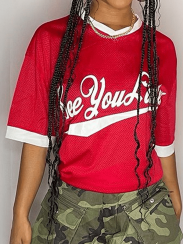 Camiseta de manga corta con cuello en V y estampado de letras oversize, versátil, de bloques de color, para mujer, para el verano