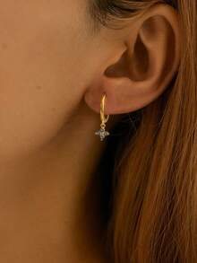 1 đôi bông tai hình cỏ ba lá may mắn bằng đá Zirconia, bạc Sterling 925, tinh tế và thanh lịch, thích hợp để đeo trong những buổi hẹn hò hàng ngày. - Hoa tai kim cương - Xem 3