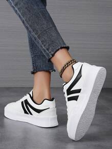 Low Top Women's Casual Shoes Sneakers Women Skateboard Shoes Female Sports Shoes Footwear All-Match Fashionable Lace Up Design Lightweight EVA Sole - White - View 2