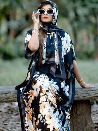 1 件女士大号花卉印花仿丝沙滩罩衫，优雅适合海滩旅行和度假