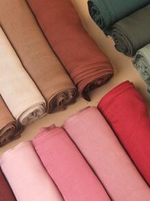 1条高品质纯色柔软透气粘胶纤维头巾，适合日常搭配长袍或连衣裙佩戴