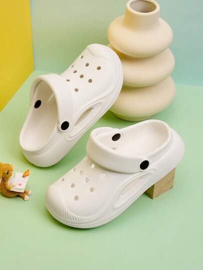 1双女童舒适、时尚、轻便、多功能软底室内/室外透气凉鞋，适合春夏穿着