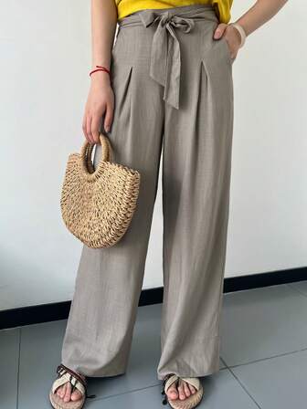 女士春夏度假穿搭 时尚亚麻宽松休闲春假套装 女士乡村透气百搭，适合日常穿着，方便轻便，通勤快捷舒适 休闲居家衬衫 女士春季花园印花休闲蝴蝶结设计，带口袋细节和亚麻裤