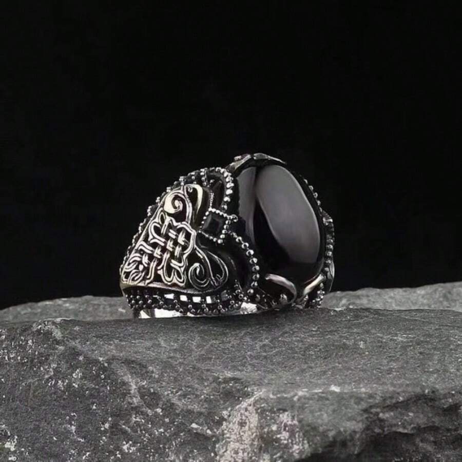 1pc Men's Engagement Ring, Vintage Alloy Artificial Gemstone Decor Ring, Suitable For Daily Wear, Engagement, Wedding, Anniversary, Party, Jewelry Gift For Boyfriend, Husband, Birthday - Black - View 1