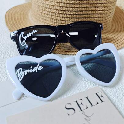 2pcs/Set Wedding Decorations Bride/Groom Black And White Party Glasses Set Bride To Be Wedding Engagement Honeymoon Travel Wife Gift Outdoor Wedding Bachelorette Party Bridal Shower