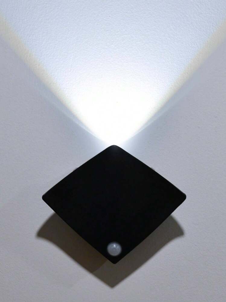 1PC/3PCS New Stingray Shaped Decorative Wall Lamp, Motion Sensor Home Decor Nightlight For Bedroom, Porch, Balcony, Corridor, Quick Sensing Lighting For Bedside Table, Bathroom, Kitchen, Display Cabinet - White Light - View 4