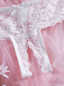 Sexy Lingerie, Fashionable White Lace Lace Lingerie Set, No Cup Bra And G-String Panties
