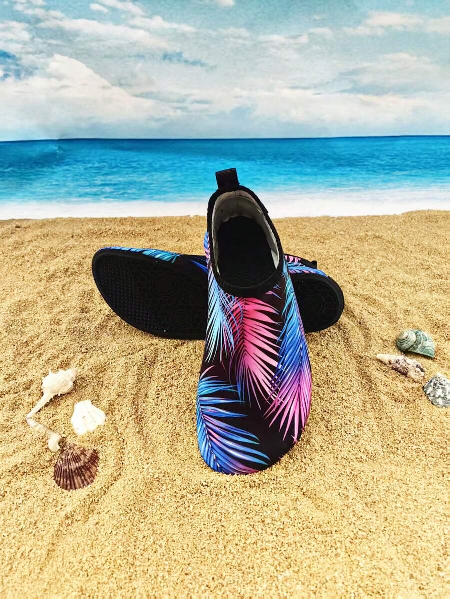 2025 New Women's Versatile Water Shoes, Non-Slip Anti-Sand Scratch-Resistant Quick-Dry For Beach, Outdoor, Fitness, Indoor Sports, Yoga, Aquatic Activities - Multicolor - View 1