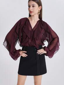 优雅性感的假日风情，休闲又不失优雅的酒红色半透明层叠装饰雪纺宽松衬衫，适合初秋的音乐会和圣诞节穿着。