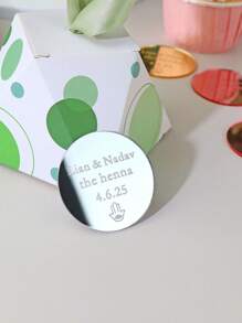 个性化雕刻亚克力海娜派对标签，婚礼姓名标签，纸杯蛋糕装饰圆形标签，适用于海娜日、母亲节、毕业典礼等场合。多功能、可调节、装饰性强、可重复使用、精致可爱、高品质、现代、色彩缤纷、舒适时尚、可定制、个性化、独特。是送给他的理想礼物，也是送给她的理想礼物，适合送给男友、女友、爸爸、妈妈、家人、朋友、儿子、女儿、办公室、茶室、学校、家庭、家居装饰、定制派对用品、圣诞装饰、乔迁之喜等场合。寓意永恒的爱。 - 彩色 - 查看 10