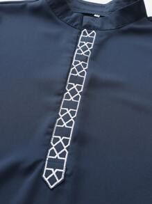 Men's Elegant Arabian Kaftan With Embroidered Geometric Patterns - Long Sleeve Stand Collar Traditional Islamic Robe For Ramadan And Cultural Celebrations, Cultural Attire | Elegant Thobe | Embroidered Detailing