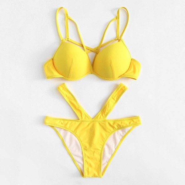 

Cutout Strappy Fuller Bust Bikini Set