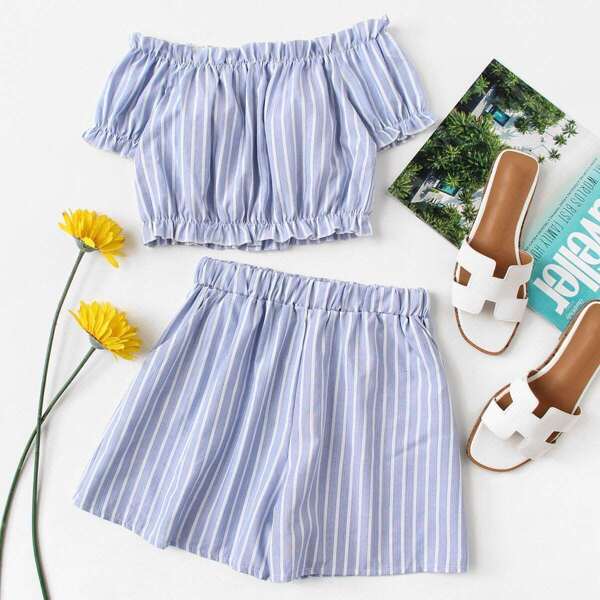 

Off Shoulder Striped Crop Top With Shorts