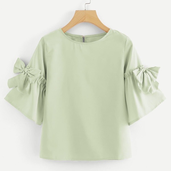 

Bow Detail Flounce Sleeve Keyhole Back Blouse