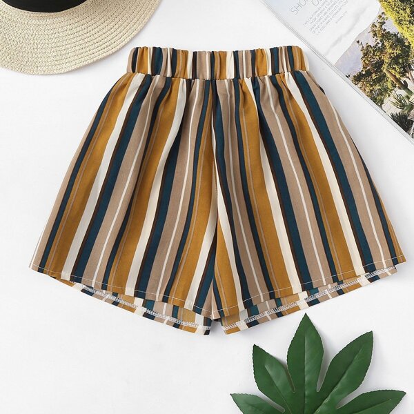 

Elastic Waist Vertical-Striped Shorts